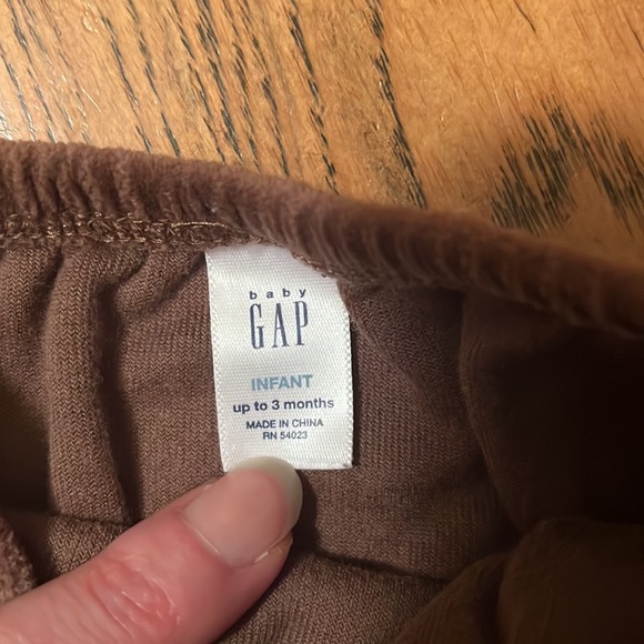 Like new Gap brown velour dress with matching bloomers - Picture 10 of 15